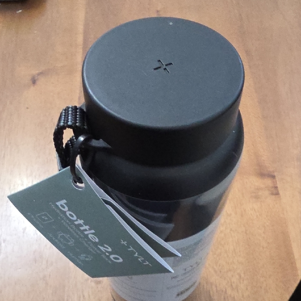 Bottle 2.0 Portable Charger & Drink Bottle - Black - Picture 5 of 6